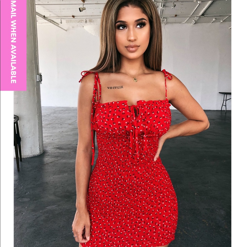 SOLD Ootdfash Destiny dress